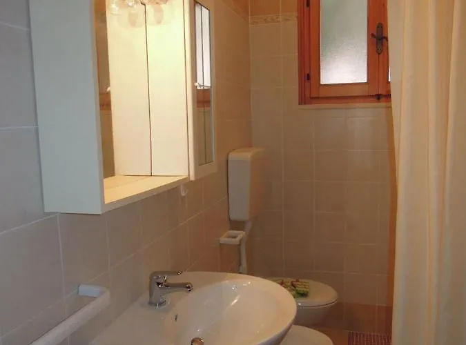 Apartment With Private Garden And Barbeque - Beahost *