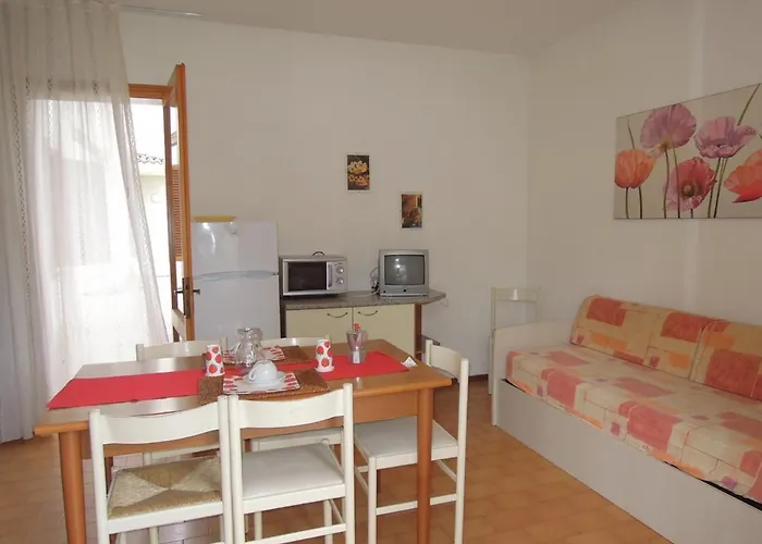Apartment With Private Garden And Barbeque - Beahost Bibione