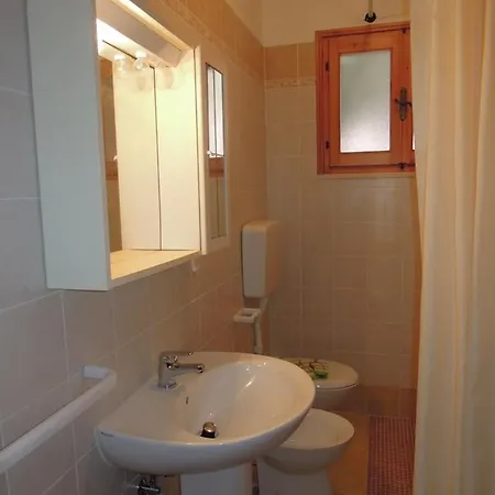 Apartmán With Private Garden And Barbeque - Beahost *