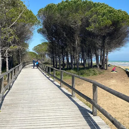 With Private Garden And Barbeque - Beahost Bibione