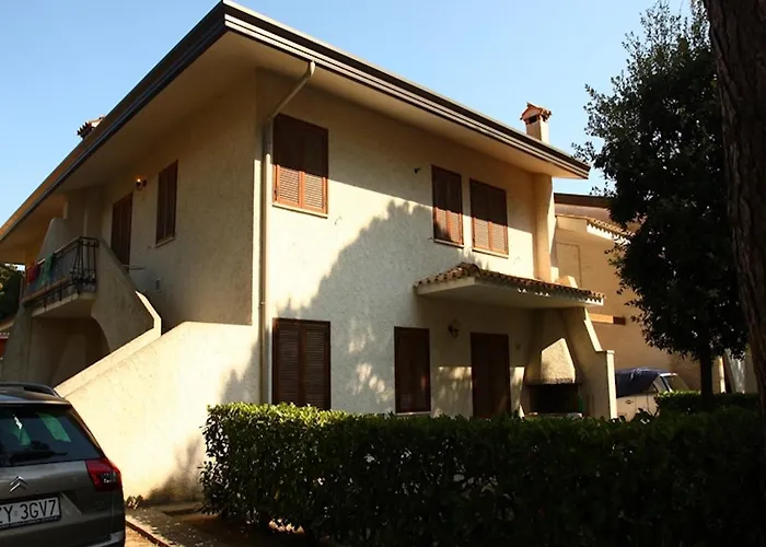 With Private Garden And Barbeque - Beahost Apartment